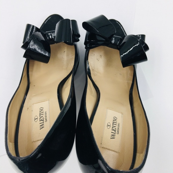 Authentic Valentino Heels - Picture 7 of 12